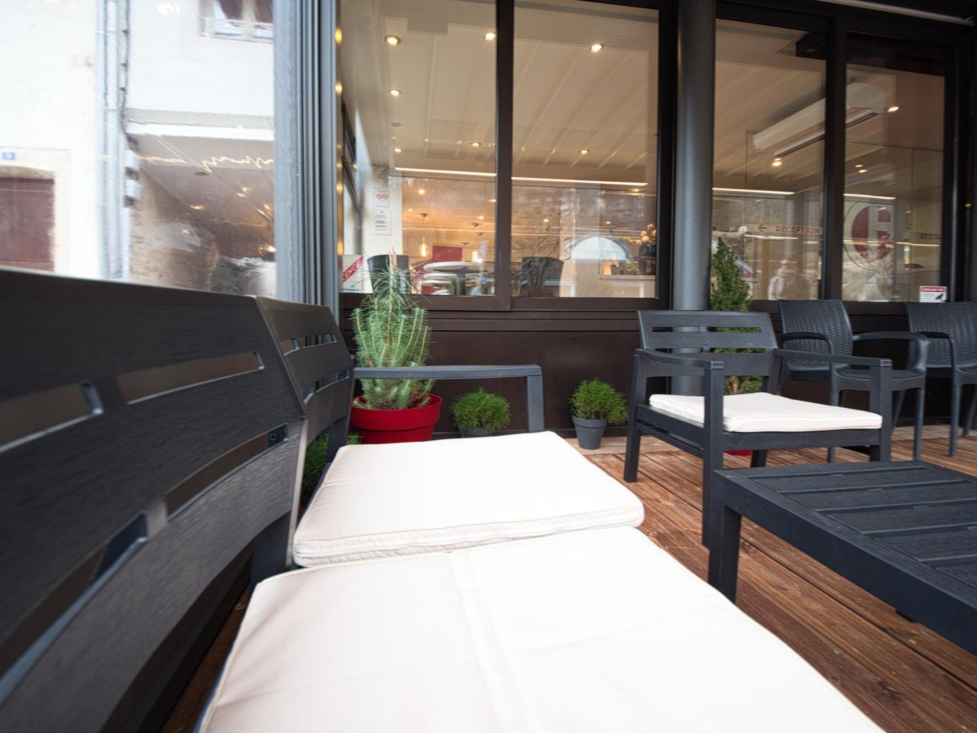 La Table De Gustave Hotel Ornans Eksteriør billede